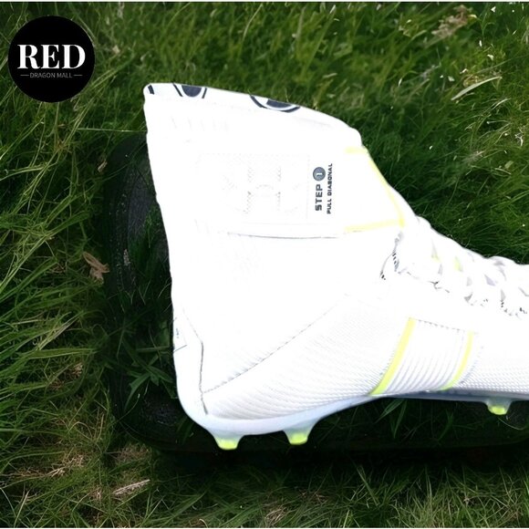 Under Armour UA Highlight MC Football Cleats 3023716-106 White - Men's Size 13 - Picture 11 of 14